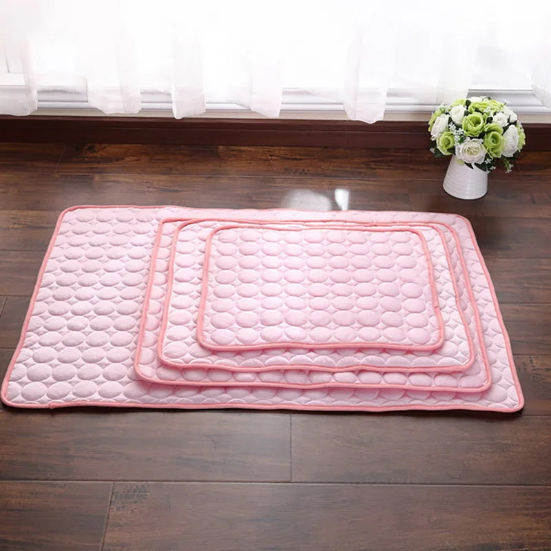 Cooling Dog Mat – Breathable Summer Pet Pad for Cats & Dogs, Washable & Portable